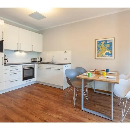 Three-master House No 2 *